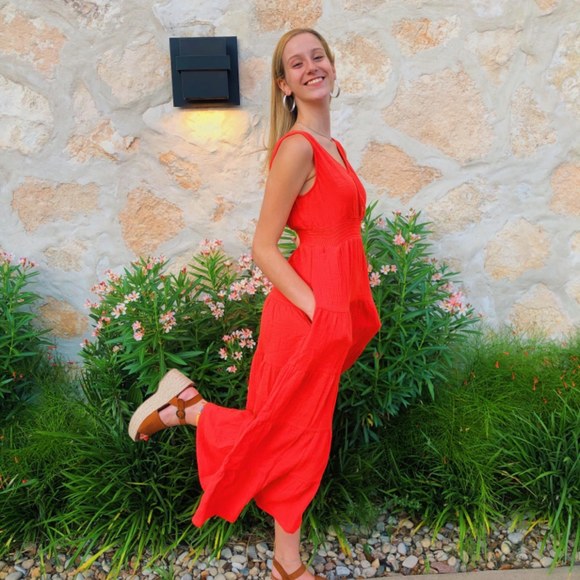 Meet your Posher, Lindsey - Picture 1 of 1